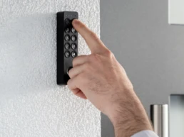 Kódová klávesnice se snímačem otisku prstu Nuki Keypad 2